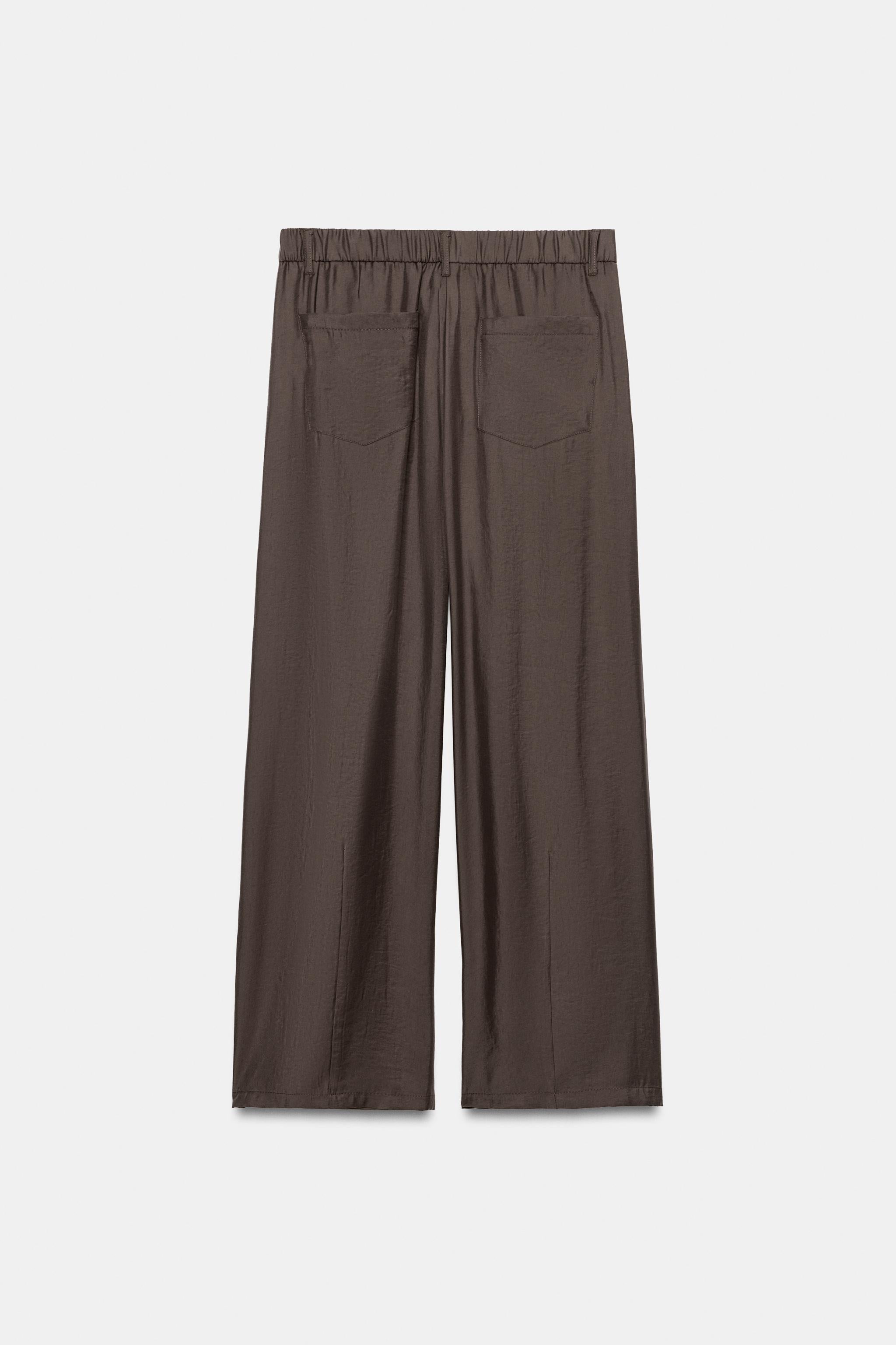 Pleated Flowing Trousers – Dark Brown