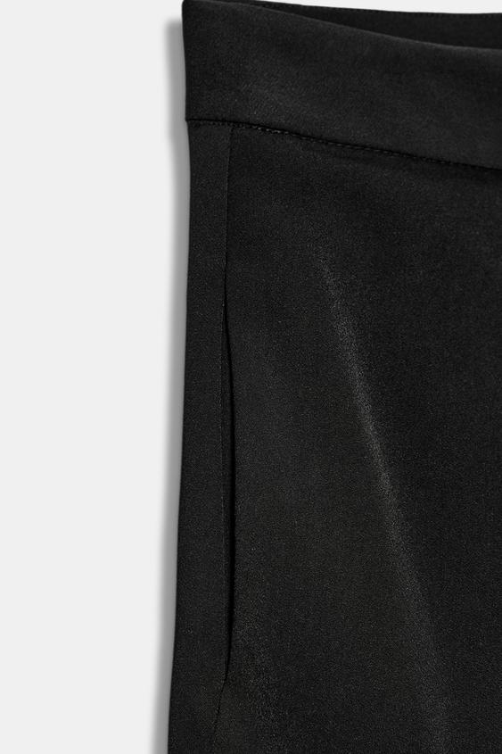 Wide-Leg Trousers 